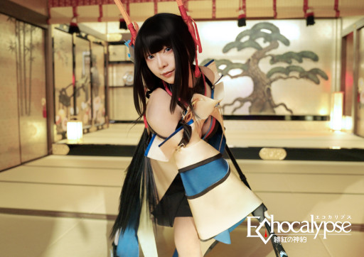 画像ギャラリー No.004のサムネイル画像 / 「Echocalypse -緋紅の神約-」，コスプレイヤーの宮本彩希さんが出演するWebCM“紅玉の少女”を公開