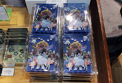 画像ギャラリー No.009のサムネイル画像 / 「メグとばけもの」POP UP SHOP内覧会レポート。池袋PARCO本館に“魔界のお祭り会場”が！　イベント用の描き下ろしイラストのグッズも多数