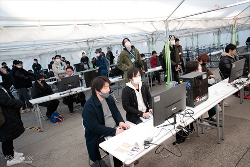 画像ギャラリー No.009のサムネイル画像 / ウメハラ選手，MenaRD選手など「ストリートファイター6」のトップ選手がオフラインで激突。「FAVCUP 2023」を200枚超の写真で振り返る