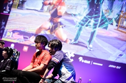 画像ギャラリー No.189のサムネイル画像 / ウメハラ選手，MenaRD選手など「ストリートファイター6」のトップ選手がオフラインで激突。「FAVCUP 2023」を200枚超の写真で振り返る