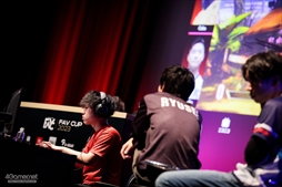 画像ギャラリー No.215のサムネイル画像 / ウメハラ選手，MenaRD選手など「ストリートファイター6」のトップ選手がオフラインで激突。「FAVCUP 2023」を200枚超の写真で振り返る