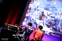 画像ギャラリー No.220のサムネイル画像 / ウメハラ選手，MenaRD選手など「ストリートファイター6」のトップ選手がオフラインで激突。「FAVCUP 2023」を200枚超の写真で振り返る