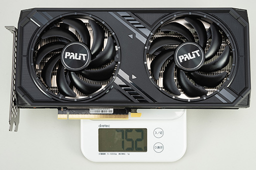 画像ギャラリー No.009のサムネイル画像 / アンダー10万円のPalit製RTX 4070カード「GeForce RTX 4070 Dual」の実力を検証。PCケースを選びにくいサイズも魅力だ