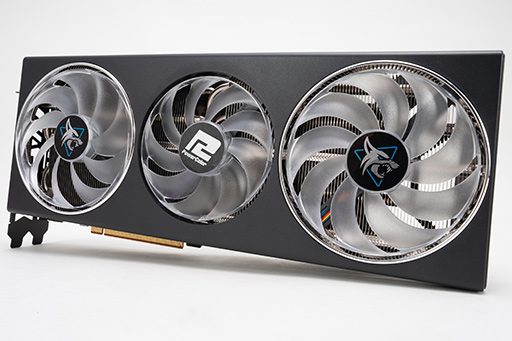 画像ギャラリー No.002のサムネイル画像 / Radeonの新ミドルハイGPU「Radeon RX 7900 GRE」レビュー。RX 7900 XTやGeForce 4070 SUPERとの性能差は？