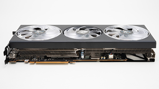 画像ギャラリー No.014のサムネイル画像 / Radeonの新ミドルハイGPU「Radeon RX 7900 GRE」レビュー。RX 7900 XTやGeForce 4070 SUPERとの性能差は？