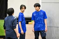 画像ギャラリー No.025のサムネイル画像 / 「舞台『ブルーロック』」は5月4日に開幕。“史上最もイカれたサッカー漫画”の舞台版はいかに。公開稽古&合同取材レポート