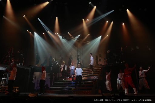 画像ギャラリー No.001のサムネイル画像 / ミュージカル「東京リベンジャーズ」ゲネプロ公演レポート。後悔も決意もミュージカルにのせて，タケミチの新たなリベンジが始まる