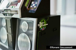 画像ギャラリー No.012のサムネイル画像 / 「DanceDanceRevolution Classic Mini」，9月27日に一般販売開始。初代筐体を約5分の1サイズで再現し，初代〜3rdMIXを楽しめる