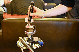 画像ギャラリー No.012のサムネイル画像 / 本物のシーシャも体験できた「Hookah Haze」イベントレポート。会場となったシーシャカフェ＆バー「C.STAND」ではコラボも実施中