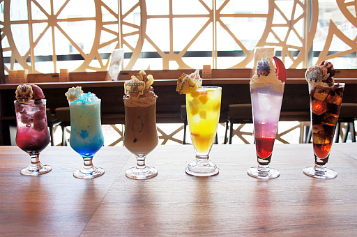 画像ギャラリー No.010のサムネイル画像 / カプコンカフェ試食レポート。「モンスターハンター」20周年コラボは後半メニューも充実！歴代作品をイメージしたフードやドリンクも