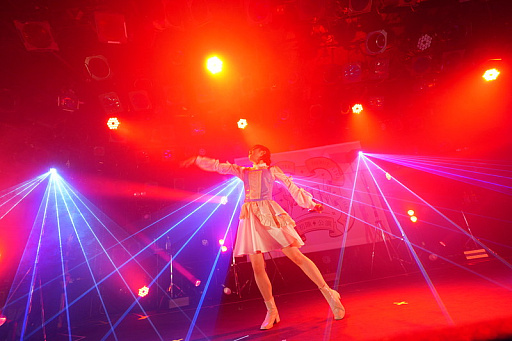 画像ギャラリー No.007のサムネイル画像 / 「学マス」ライブ配信レポート。陽高真白さん，長月あおいさん，春咲 暖さん出演の「初陣公演」，堂々のパフォーマンスでツアーのラストを飾る