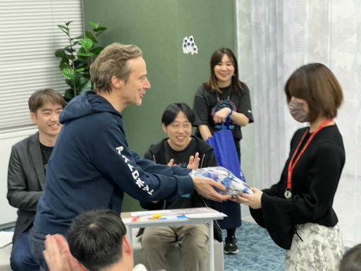 画像ギャラリー No.026のサムネイル画像 / 「アストロボット」制作スタジオTeam ASOBIのファンミーティングをレポート。ここだけでしか聞けないトークや貴重な資料を楽しめる，和やかな時間が流れていた