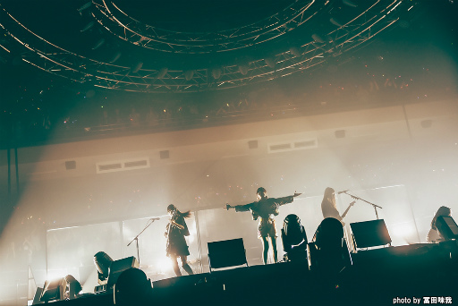 画像ギャラリー No.004のサムネイル画像 / ガルクラから武道館へ！　「トゲナシトゲアリ LIVE in 日本武道館 “奏檄の叫”」ライブの模様を振り返る