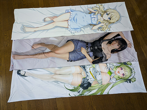 画像ギャラリー No.021のサムネイル画像 / 抱き枕（カバー）は質のいい睡眠にもつながる？　「VVプリズム」に登場する“ななみ”のものを購入してみた（「買い物Surfer」第26回）