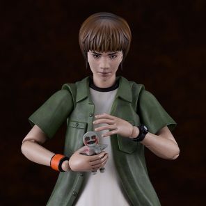 画像ギャラリー No.006のサムネイル画像 / 「SIREN」のプラモデル「PLAMATEA 須田恭也」が2026年4月に発売決定。焔薙や宇理炎（盾），火かき棒などが手持ち可能な付属品に