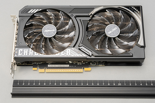 画像ギャラリー No.010のサムネイル画像 / Intel Arc B570はエントリー向けGPUの新たな選択肢となるか？ 「Intel Arc B570 Challenger 10GB OC」レビュー