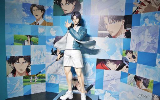 画像ギャラリー No.009のサムネイル画像 / 「手塚ゾーン」黄金像に跡部様の立像も！　フォトスポット＆等身大パネルで楽しむ「アニメ『テニスの王子様』展」東京会場レポート