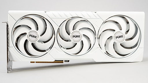 画像ギャラリー No.007のサムネイル画像 / RDNA 4世代の新GPU「Radeon RX 9070 XT」＆「Radeon RX 9070」レビュー。RX 7900 XTを上回ってRTX 5070とも戦える