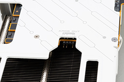 画像ギャラリー No.011のサムネイル画像 / RDNA 4世代の新GPU「Radeon RX 9070 XT」＆「Radeon RX 9070」レビュー。RX 7900 XTを上回ってRTX 5070とも戦える