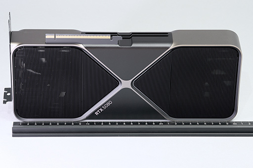 画像ギャラリー No.005のサムネイル画像 / GeForce RTX 50シリーズのハイエンドGPU「GeForce RTX 5080 Founders Edition」は，新世代に相応しい性能を見せられるのか