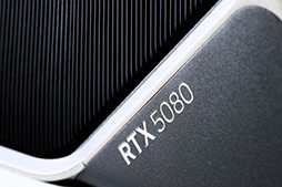 画像ギャラリー No.013のサムネイル画像 / GeForce RTX 50シリーズのハイエンドGPU「GeForce RTX 5080 Founders Edition」は，新世代に相応しい性能を見せられるのか