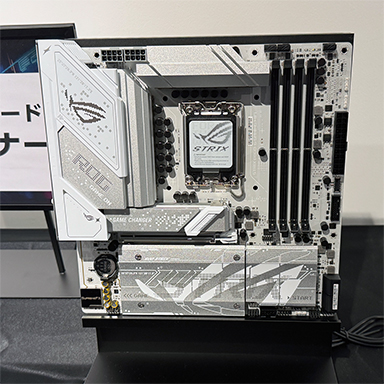 画像ギャラリー No.009のサムネイル画像 / GeForce RTX 5090搭載カードなど，ASUS製最新PCパーツが秋葉原で一挙に展示。2月1日には一般向けイベントを開催