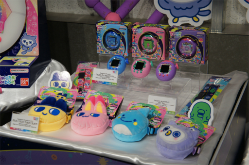 画像ギャラリー No.011のサムネイル画像 / たまごっちシリーズ最新作「Tamagotchi Paradise」は，お世話の視点を切り替えられる“ズーム機能”を搭載。開発背景などが語られた発表会をレポート