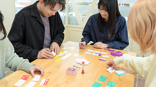 画像ギャラリー No.005のサムネイル画像 / 信ぴょう性のない理不尽口コミを作るボードゲーム「クソレビュージャングル」，ClaGlaウェブショップなどで販売中