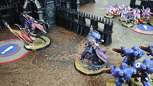 画像ギャラリー No.014のサムネイル画像 / そろそろ遊びたい「Warhammer 40,000」（後編）。面白いけど難しいと噂の対戦に挑戦してみたら，ミニチュアゲームの深みにハマってしまった話【PR】