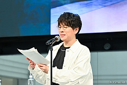 画像ギャラリー No.024のサムネイル画像 / 「DistortedCode −生者の残り香−」AGF2025ステージレポート。竹田海渡さん，赤羽根健治さん出演の新作「夕刻の町のグロブスター」も発表
