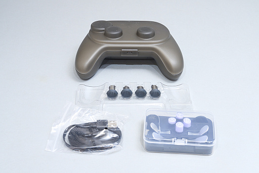 画像ギャラリー No.004のサムネイル画像 / SwitchもPCも遊ぶなら，フル対応のゲームパッドGuliKit「TT PRO Controller」「TT MAX Controller」はどうだろう？　カスタム性も高く，お手頃価格だ