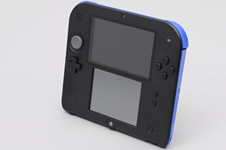 画像ギャラリー No.003のサムネイル画像 / 「Nintendo 2DS」分解レポート。立体視非対応の“廉価版3DS”，その中身は？