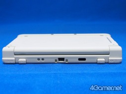 画像ギャラリー No.008のサムネイル画像 / Newニンテンドー3DS＆LLが本日発売。さっそく手に入れたのでパッケージの中身を確認