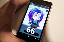 画像ギャラリー No.016のサムネイル画像 / KDDI，「INFOBAR A02」を発表。2月中旬の発売前に軽く触ってみた
