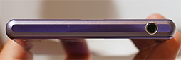 画像ギャラリー No.014のサムネイル画像 / KDDIの2013冬モデルスマートフォン＆タブレットを触ってきた。スペックは横一線で使い勝手に工夫を凝らした製品が目立つ