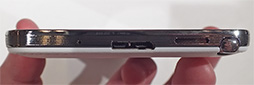 画像ギャラリー No.027のサムネイル画像 / KDDIの2013冬モデルスマートフォン＆タブレットを触ってきた。スペックは横一線で使い勝手に工夫を凝らした製品が目立つ