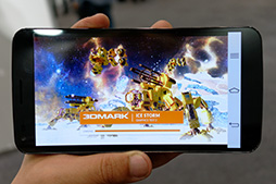 画像ギャラリー No.007のサムネイル画像 / KDDIの2014春モデルのスマートフォン＆タブレットをチェック。大画面ファブレットにコンパクトなハイスペック機と充実したラインナップ