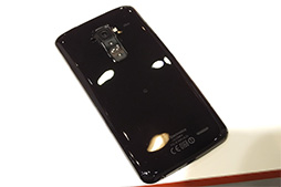 画像ギャラリー No.009のサムネイル画像 / KDDIの2014春モデルのスマートフォン＆タブレットをチェック。大画面ファブレットにコンパクトなハイスペック機と充実したラインナップ
