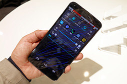 画像ギャラリー No.020のサムネイル画像 / KDDIの2014春モデルのスマートフォン＆タブレットをチェック。大画面ファブレットにコンパクトなハイスペック機と充実したラインナップ