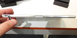 画像ギャラリー No.027のサムネイル画像 / KDDIの2014春モデルのスマートフォン＆タブレットをチェック。大画面ファブレットにコンパクトなハイスペック機と充実したラインナップ