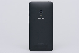 画像ギャラリー No.004のサムネイル画像 / ASUS製スマホ「ZenFone 5」ファーストインプレッション。SIMロックフリーで低価格なLTE対応スマホの実力は？
