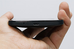 画像ギャラリー No.008のサムネイル画像 / ASUS製スマホ「ZenFone 5」ファーストインプレッション。SIMロックフリーで低価格なLTE対応スマホの実力は？