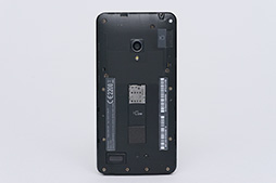画像ギャラリー No.011のサムネイル画像 / ASUS製スマホ「ZenFone 5」ファーストインプレッション。SIMロックフリーで低価格なLTE対応スマホの実力は？
