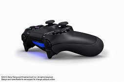 画像ギャラリー No.005のサムネイル画像 / PS4用ワイヤレスゲームパッド「DUALSHOCK 4」はタッチパッドを搭載。カメラとマイクを搭載した周辺機器「PlayStation 4  Eye」も発表