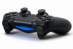 画像ギャラリー No.018のサムネイル画像 / ［E3 2013］SCEA，「PlayStation 4」の実機を披露。直線的なデザインの外観と明らかになったスペックを総まとめ