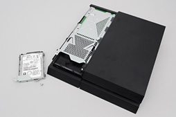 画像ギャラリー No.029のサムネイル画像 / 「PlayStation 4」分解レポート。AMDのカスタムAPUを搭載する新世代マシンは，とてもゲーム機らしいゲーム機だった