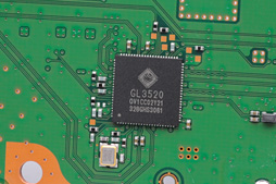 画像ギャラリー No.067のサムネイル画像 / 「PlayStation 4」分解レポート。AMDのカスタムAPUを搭載する新世代マシンは，とてもゲーム機らしいゲーム機だった
