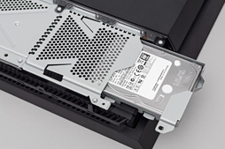 画像ギャラリー No.003のサムネイル画像 / PS4の内蔵ストレージ交換にメリットはあるか？ 大容量HDDと大容量キャッシュ付きHDD，SSDを横並びで比較してみた
