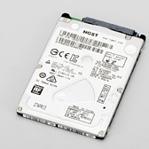 画像ギャラリー No.013のサムネイル画像 / 新型PS4「CUH-1200」分解レポート。軽量化と省電力化を実現した背景には，筐体と基板のシンプル化があった