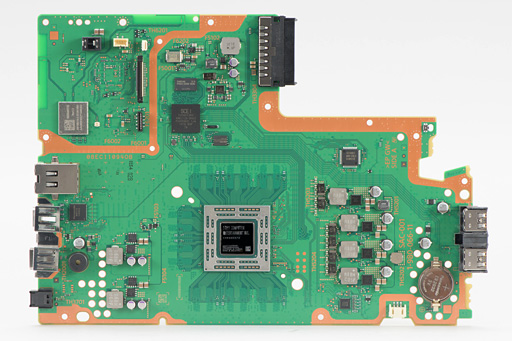 画像ギャラリー No.041のサムネイル画像 / 新型PS4「CUH-1200」分解レポート。軽量化と省電力化を実現した背景には，筐体と基板のシンプル化があった